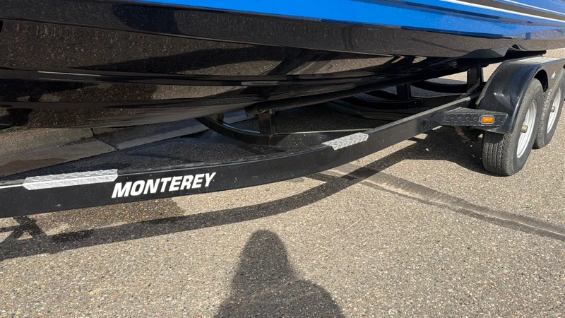 Slide: The Image of Monterey 224 FS 2020 - 68