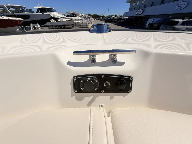 Slide: The Image of Boston Whaler 210 Montauk 2027 - 37