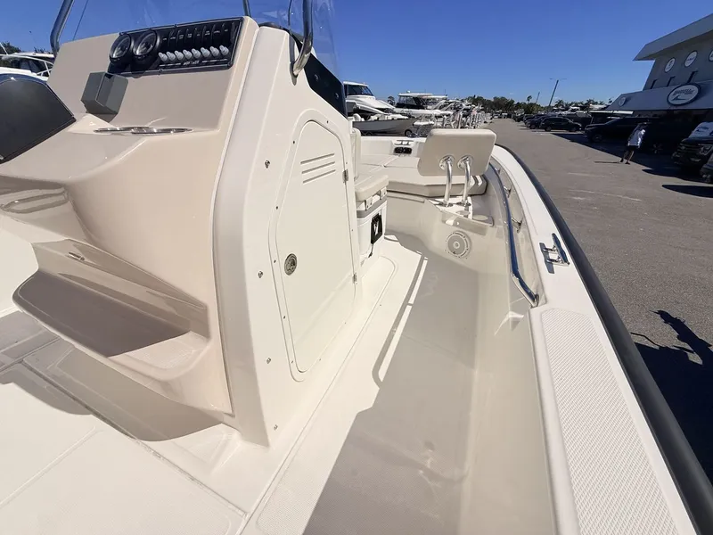 Slide: The Image of Boston Whaler 210 Montauk 2027 - 28