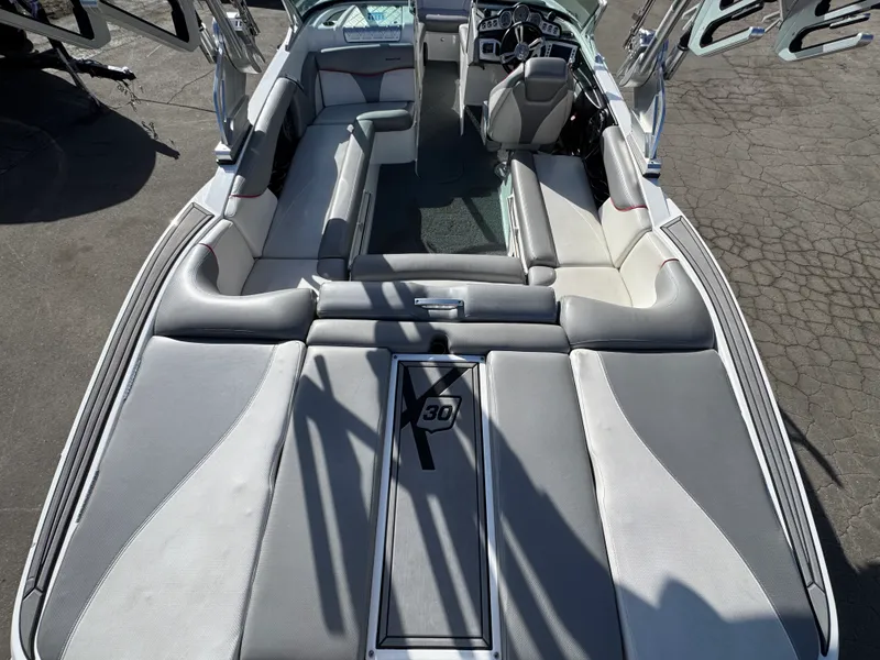 Slide: The Image of Mastercraft X30 2016 - 25