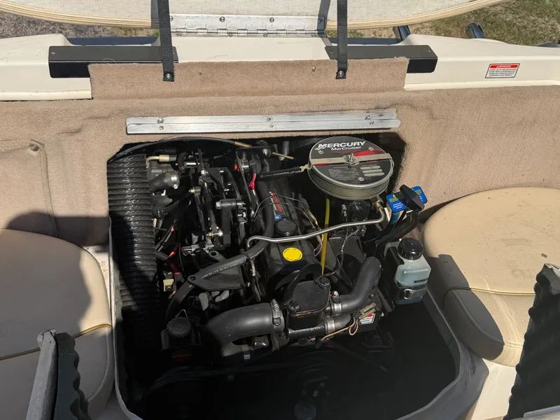 Slide: The Image of Sea Ray 180 BR 2001 - 21