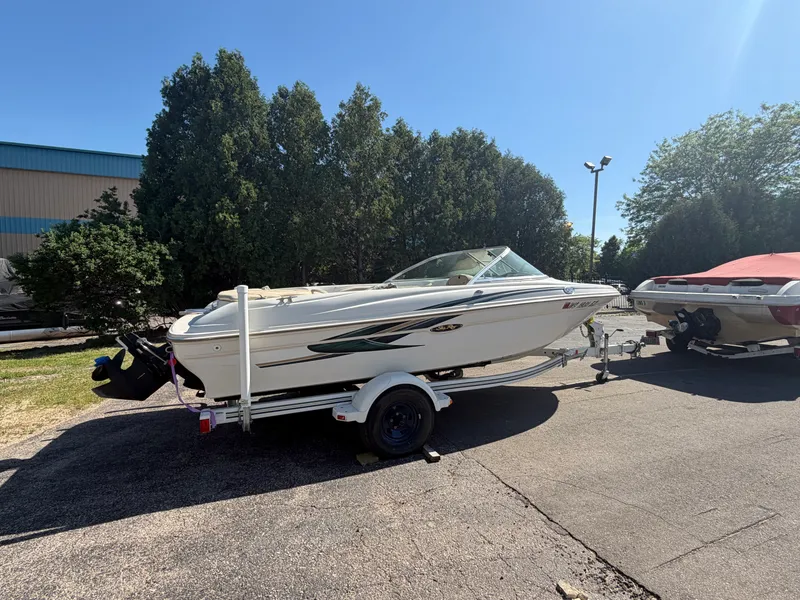 Slide: The Image of Sea Ray 180 BR 2001 - 1