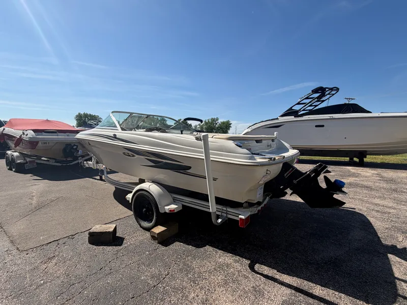 Slide: The Image of Sea Ray 180 BR 2001 - 3