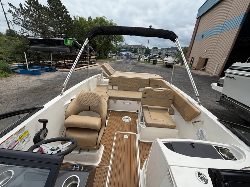 Slide: The Image of Bayliner VR6 Bowrider 2023 - 23