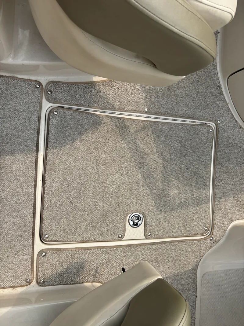 Slide: The Image of Sea Ray 240 SUNDECK 2005 - 14