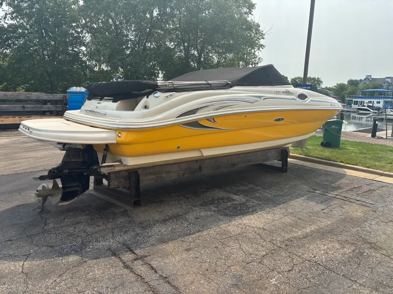 Slide: The Image of Sea Ray 240 SUNDECK 2005 - 4