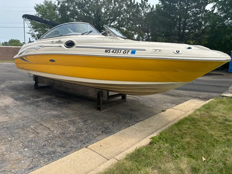 Slide: The Image of Sea Ray 240 SUNDECK 2005 - 6