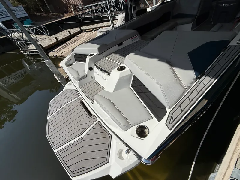 Slide: The Image of Nautique SUPER AIR S23 2022 - 13
