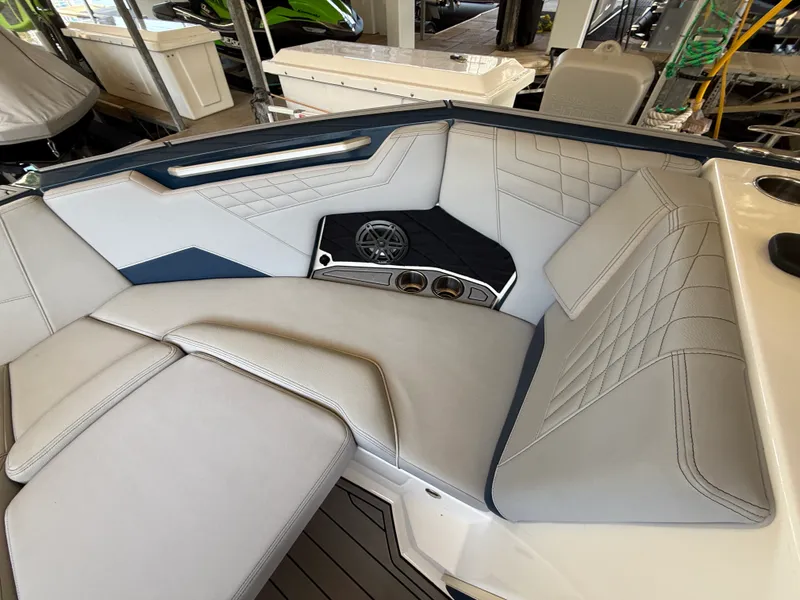 Slide: The Image of Nautique SUPER AIR S23 2022 - 28