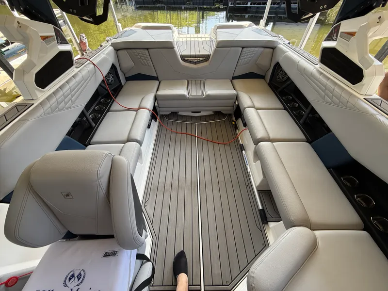 Slide: The Image of Nautique SUPER AIR S23 2022 - 20