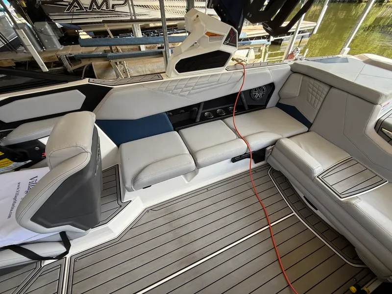 Slide: The Image of Nautique SUPER AIR S23 2022 - 21
