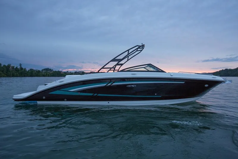 Slide: The Image of Sea Ray 270 Sundeck 2016 - 50
