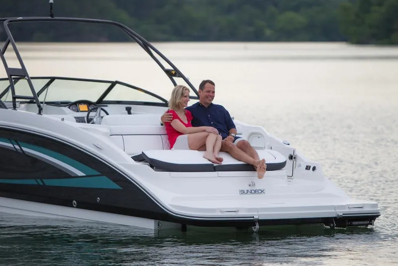 Slide: The Image of Sea Ray 270 Sundeck 2016 - 70