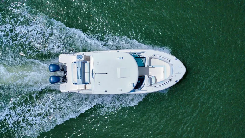 Slide: The Image of Robalo R317 Dual Console 2019 - 25