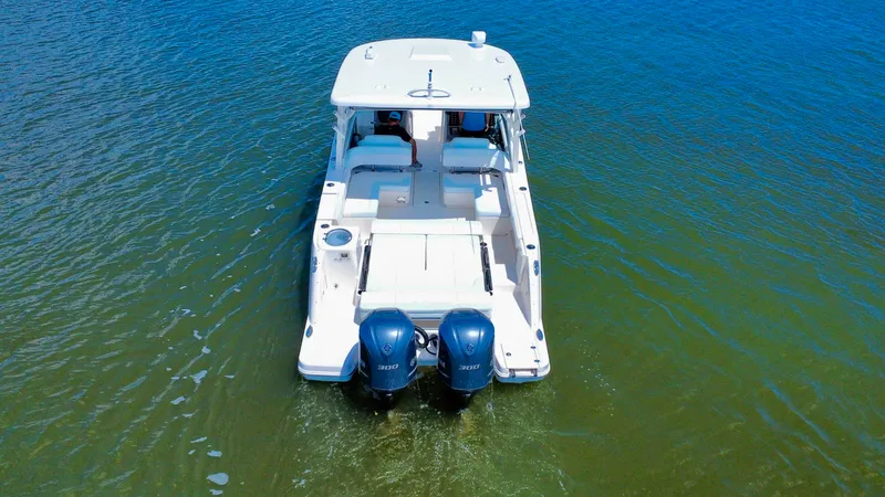 Slide: The Image of Robalo R317 Dual Console 2019 - 3