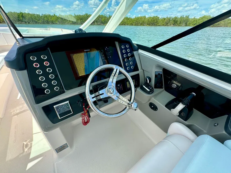Slide: The Image of Robalo R317 Dual Console 2019 - 50