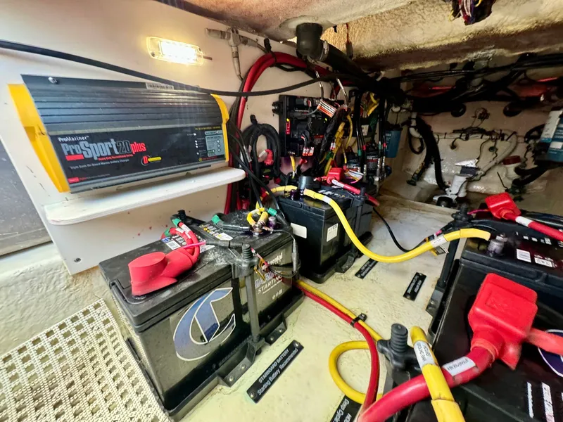 Slide: The Image of Robalo R317 Dual Console 2019 - 55