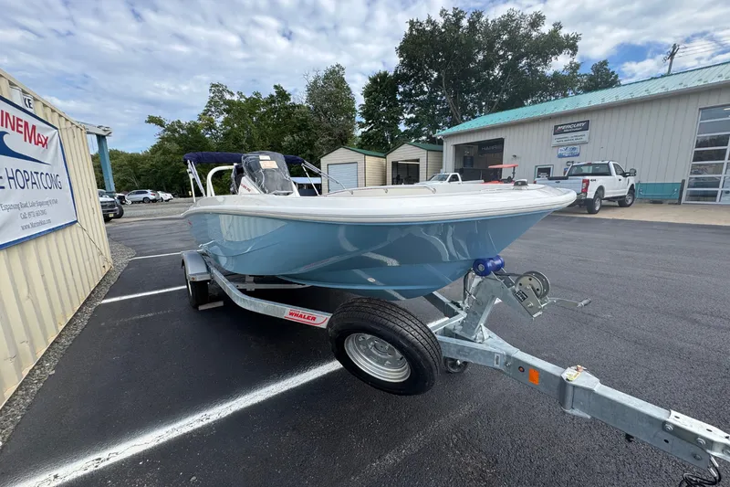 Slide: The Image of Boston Whaler 160 Super Sport 2027 - 2