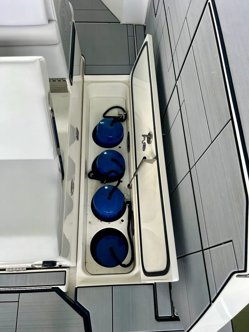 Slide: The Image of Aviara AV40 OB 2023 - 60
