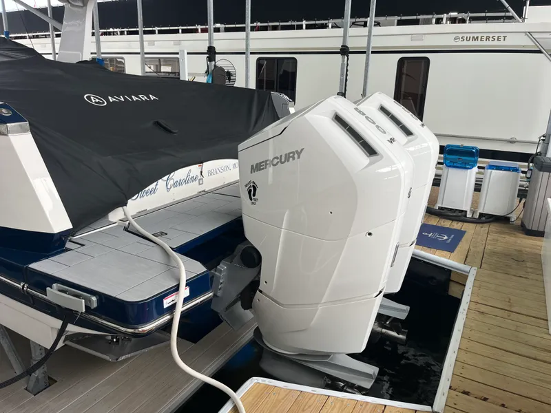 Slide: The Image of Aviara AV40 OB 2023 - 97