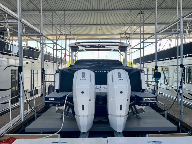 Slide: The Image of Aviara AV40 OB 2023 - 7