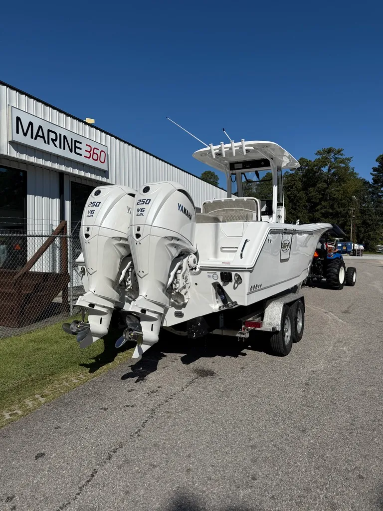 Slide: The Image of Sea Hunt Ultra 275 CB 2026 - 3