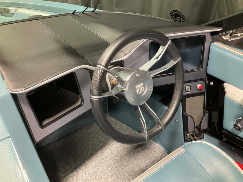 Slide: The Image of Mastercraft Prostar 2025 - 16