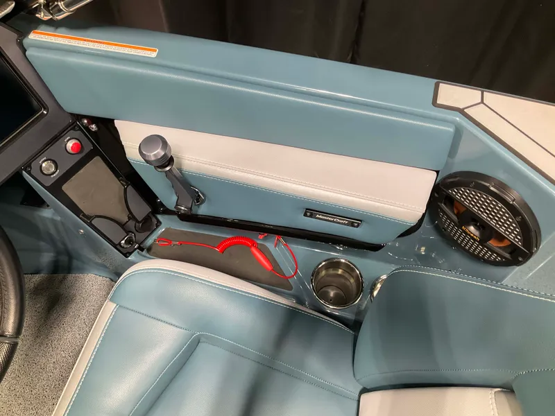 Slide: The Image of Mastercraft Prostar 2025 - 17