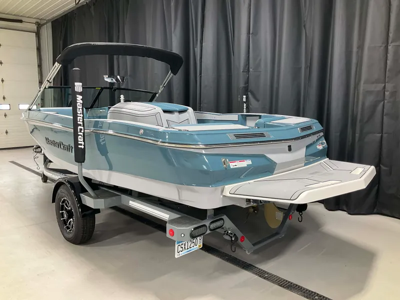 Slide: The Image of Mastercraft Prostar 2025 - 2