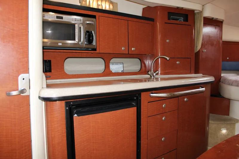Slide: The Image of Sea Ray 340 Sundancer 2005 - 23