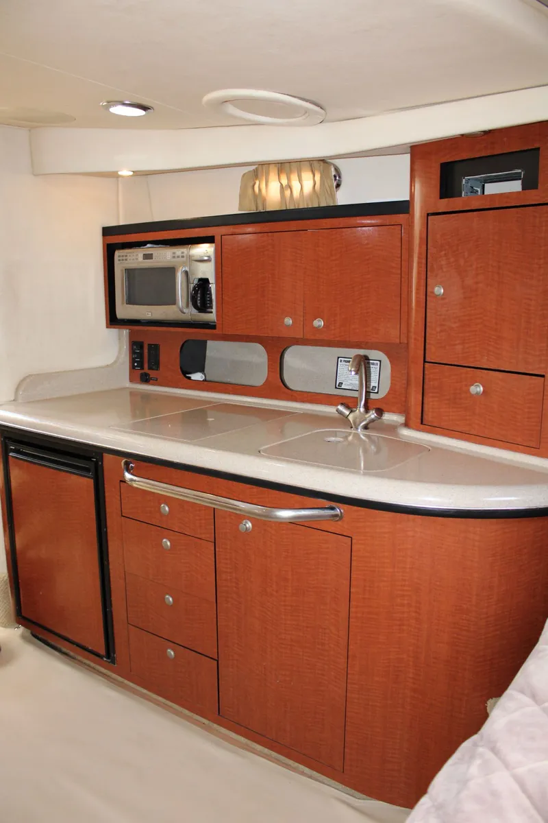 Slide: The Image of Sea Ray 340 Sundancer 2005 - 22