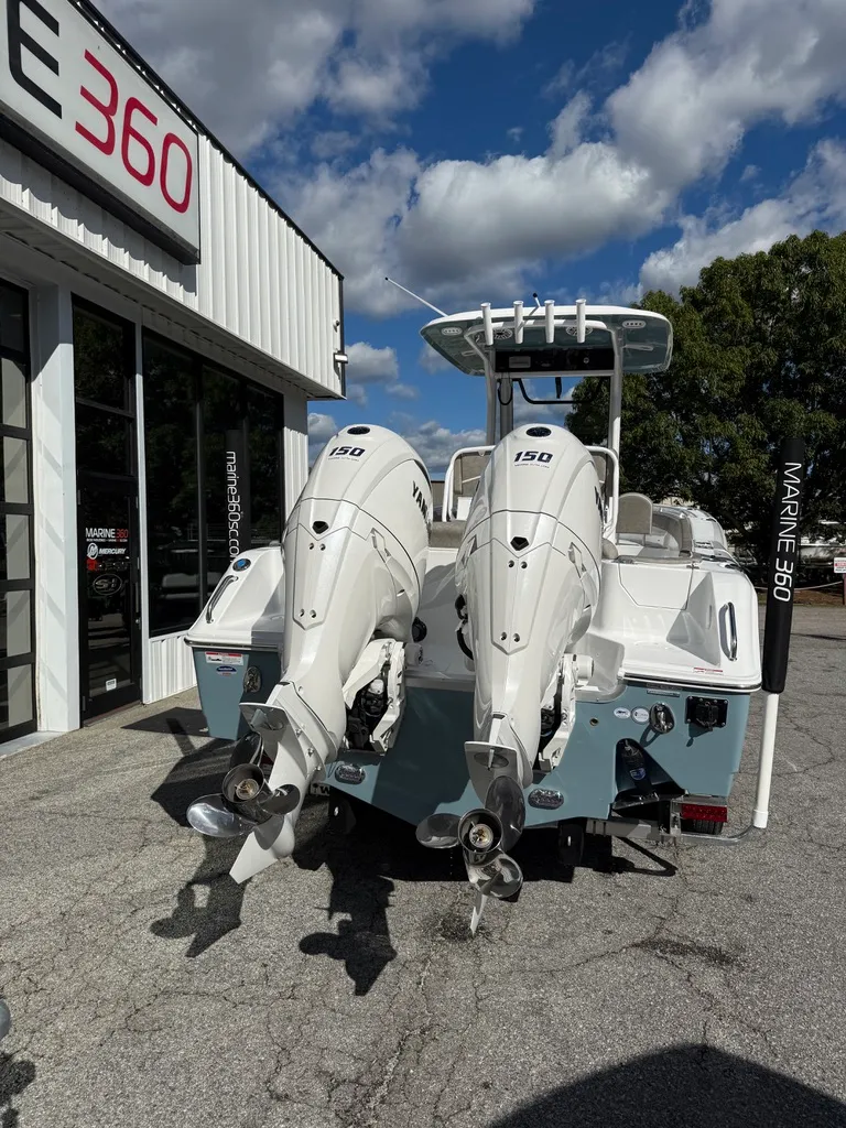 Slide: The Image of Sea Hunt Ultra 265 SE 2026 - 3