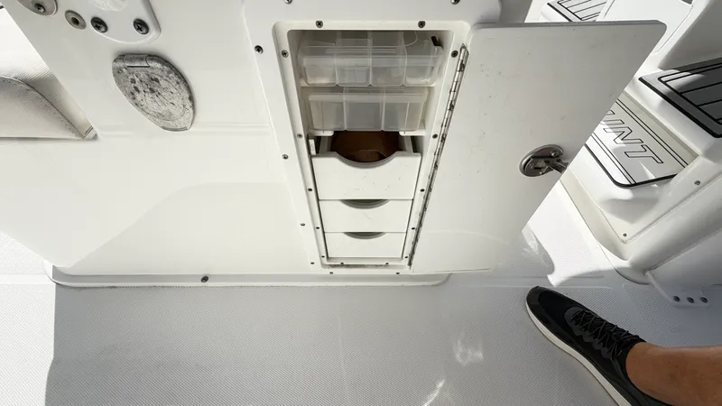 Slide: The Image of Sea Hunt GAMEFISH 27CB 2021 - 16