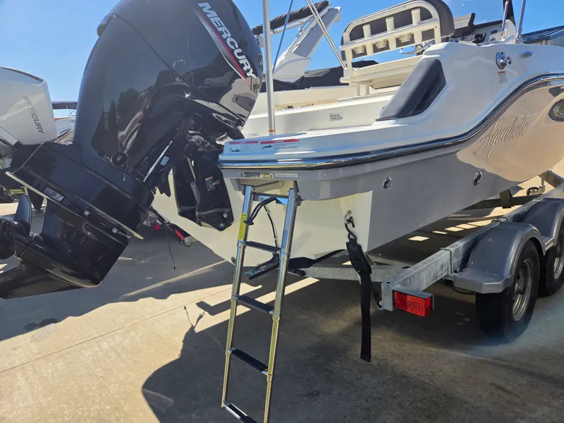 Slide: The Image of Bayliner TROPHY T20CC 2023 - 14