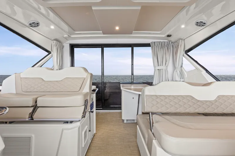 Slide: The Image of Aquila 36 SPORT 2024 - 16