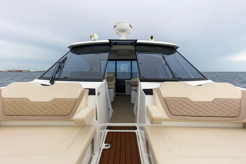 Slide: The Image of Aquila 36 SPORT 2024 - 34