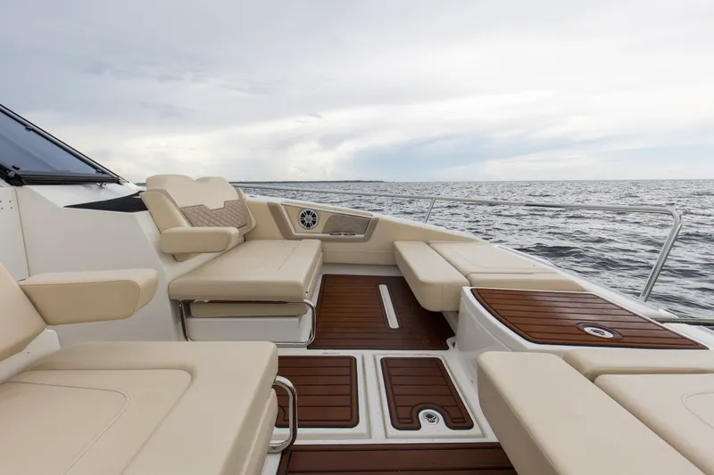 Slide: The Image of Aquila 36 SPORT 2024 - 31