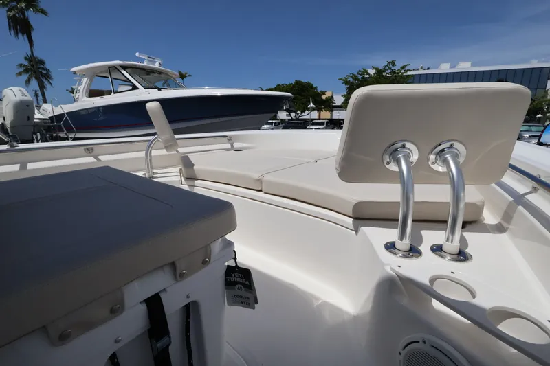 Slide: The Image of Boston Whaler 210 Montauk 2027 - 21