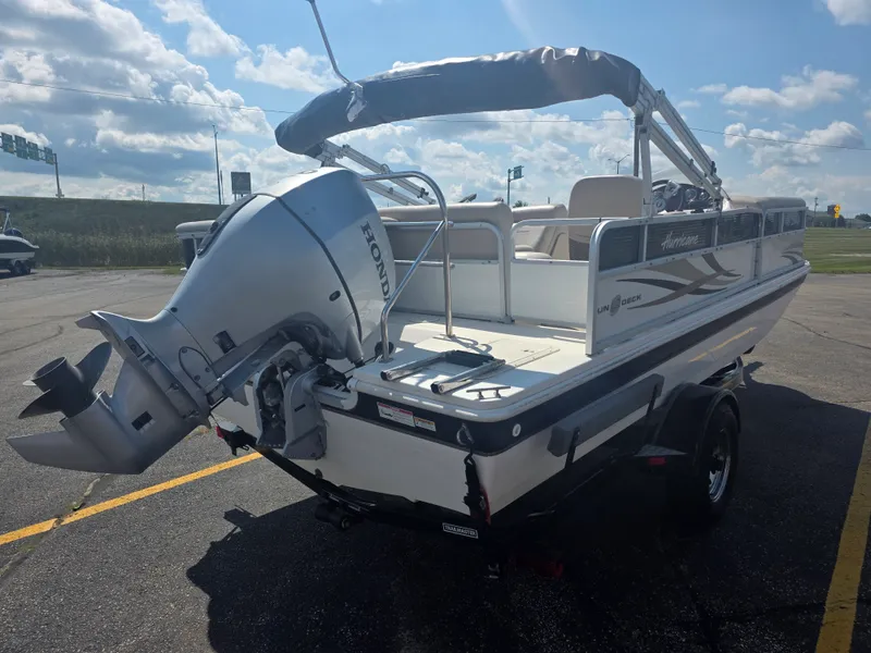 Slide: The Image of Hurricane 196 FUNDECK 2013 - 10