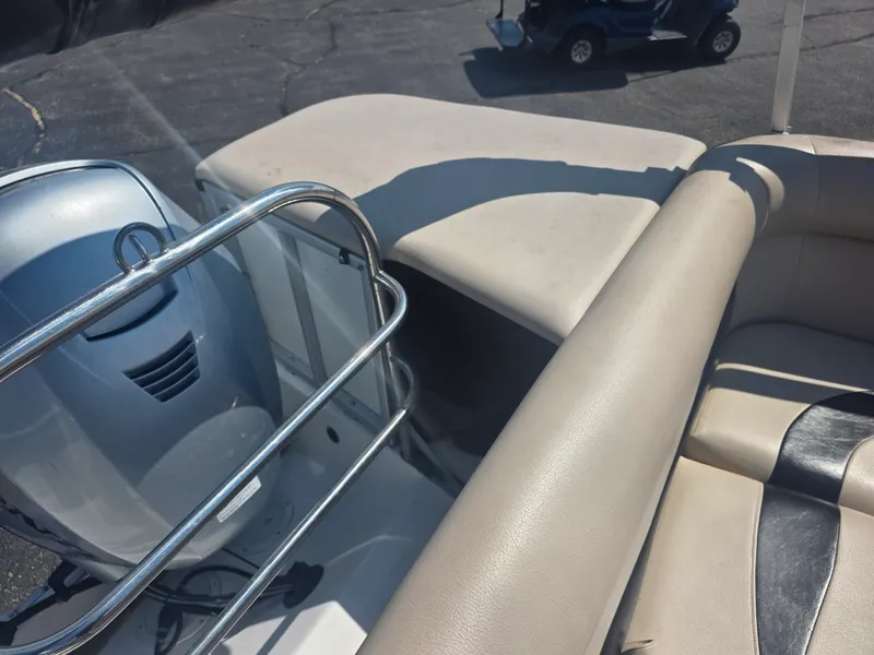 Slide: The Image of Hurricane 196 FUNDECK 2013 - 3