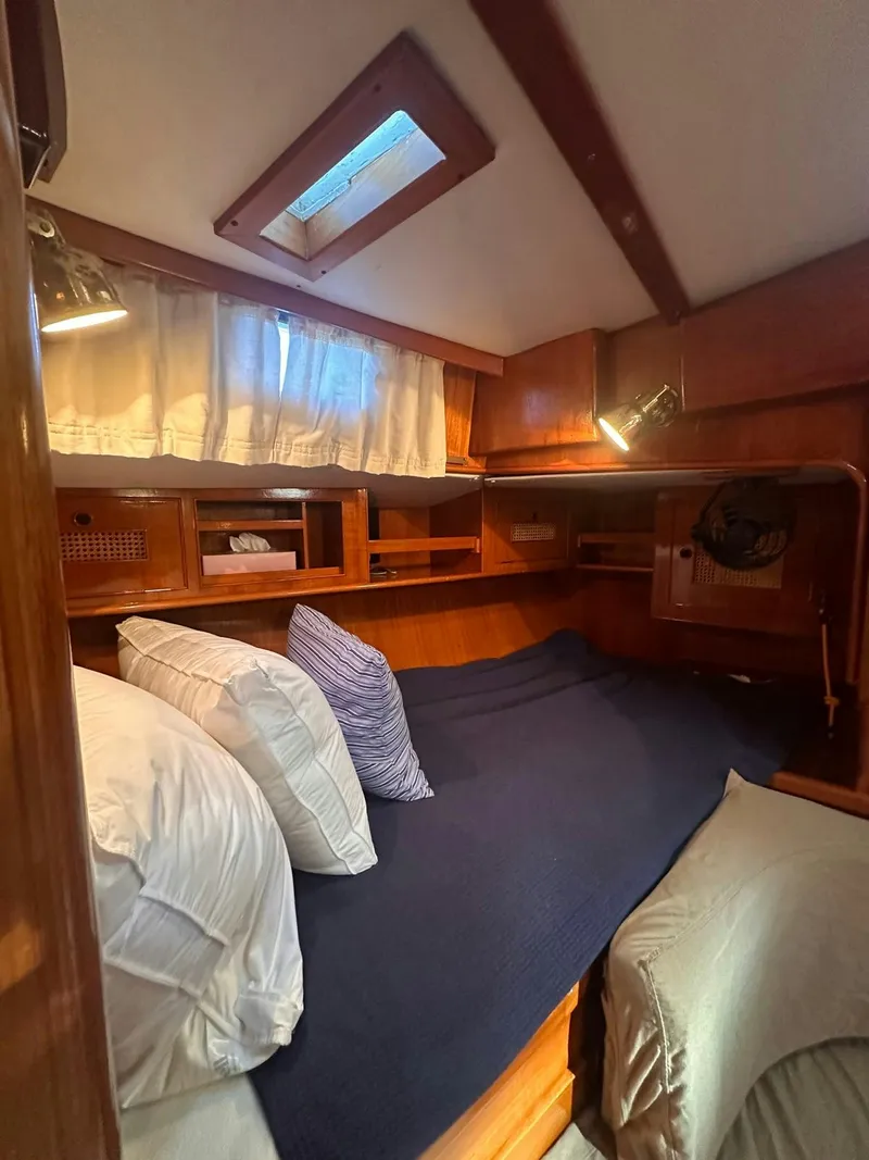 Slide: The Image of Camper And Nicholsons 60 1983 - 35