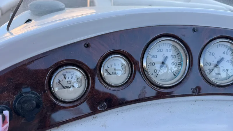 Slide: The Image of Bentley Pontoons PRESTIGE 250 LC 2008 - 19