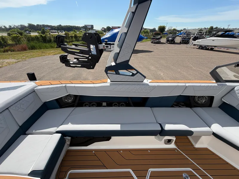 Slide: The Image of Nautique S25SUPER AIR 2027 - 27