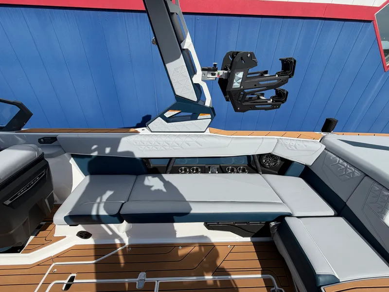Slide: The Image of Nautique S25SUPER AIR 2027 - 24