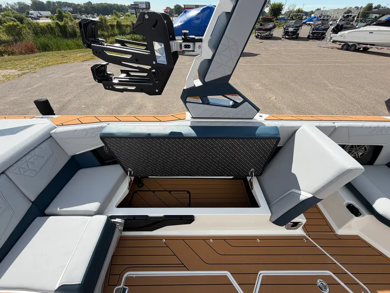 Slide: The Image of Nautique S25SUPER AIR 2027 - 25