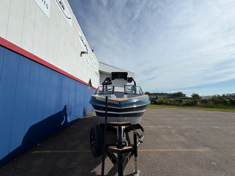 Slide: The Image of Nautique S25SUPER AIR 2027 - 1