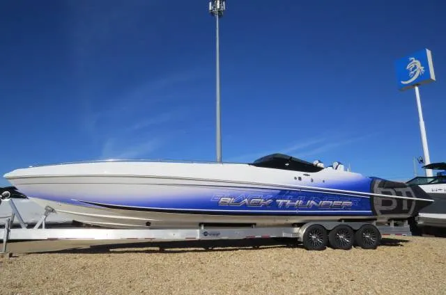 Slide: The Image of Black Thunder 43 EC Raised Deck 2022 - 3