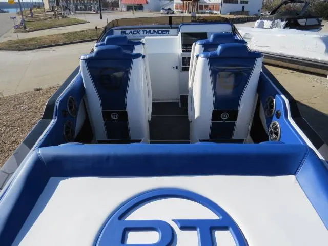 Slide: The Image of Black Thunder 43 EC Raised Deck 2022 - 9