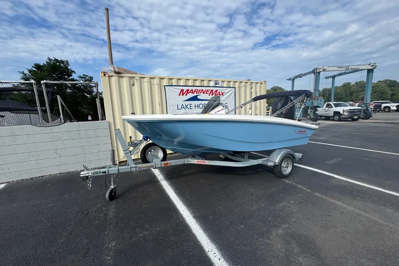 Slide: The Image of Boston Whaler 130 Super Sport 2027 - 1
