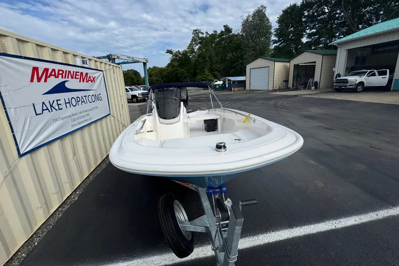 Slide: The Image of Boston Whaler 130 Super Sport 2027 - 4